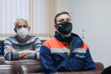 Александр Двойных поздравил сотрудников «Мособлэнерго» с Днем энергетика